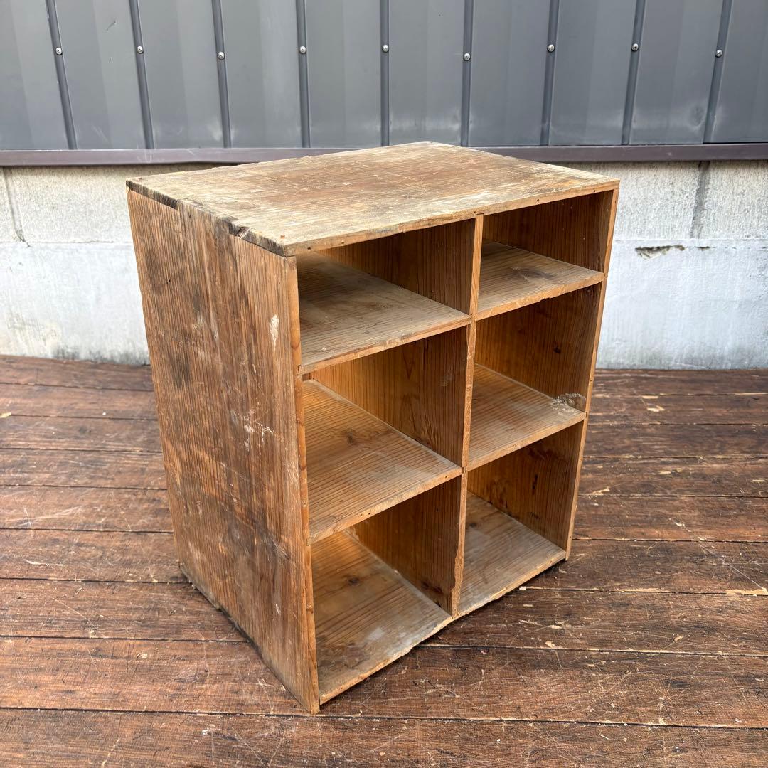 C1 昭和レトロ 古道具 木製棚 飾り棚 ディスプレイラック レトロ収納 6マス