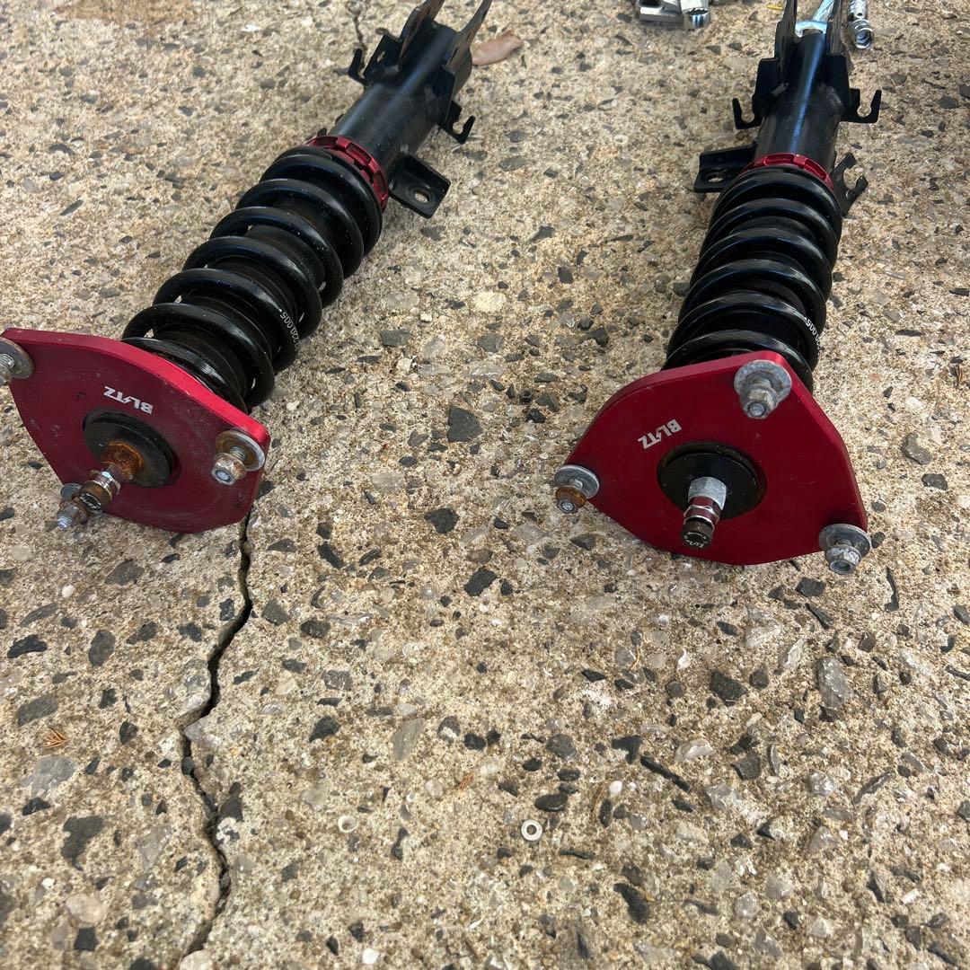 ZE1 AZE0　日産 リーフ　BLITZ DAMPER ZZR　車高調