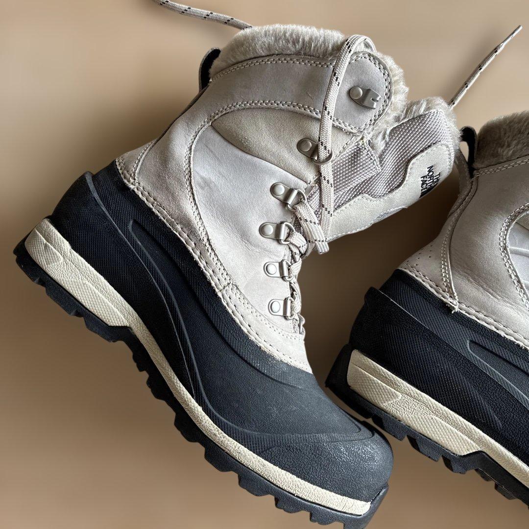 【レディース23.5㎝相当】THE NORTH FACE 防水・防寒スノーブーツ