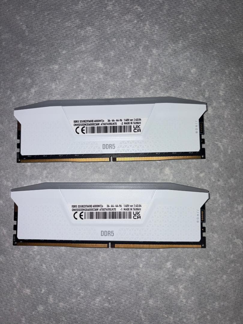 CORSAIR製 32GB DDR5-6000MHz ホワイト 箱なし未使用