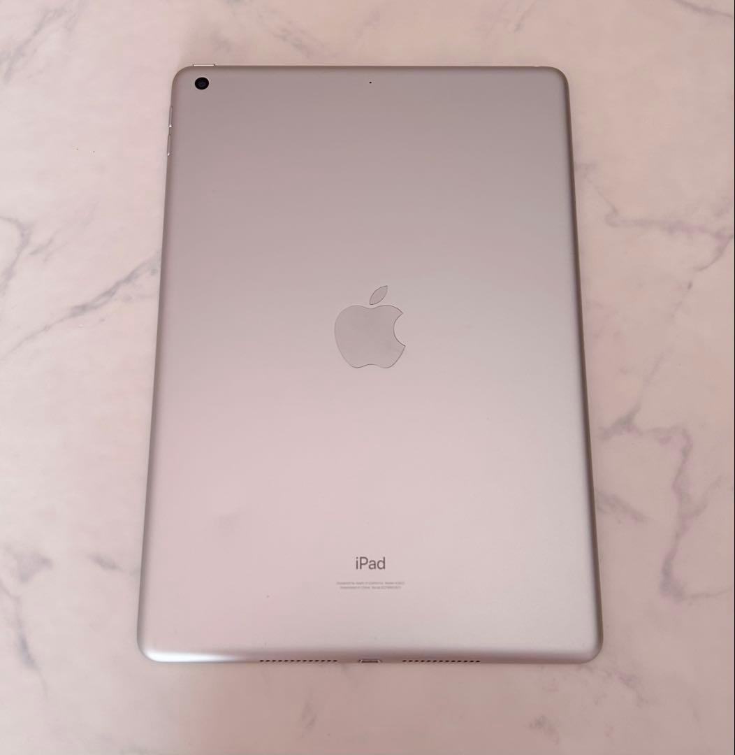 iPad 第9世代　本体　64GB Apple