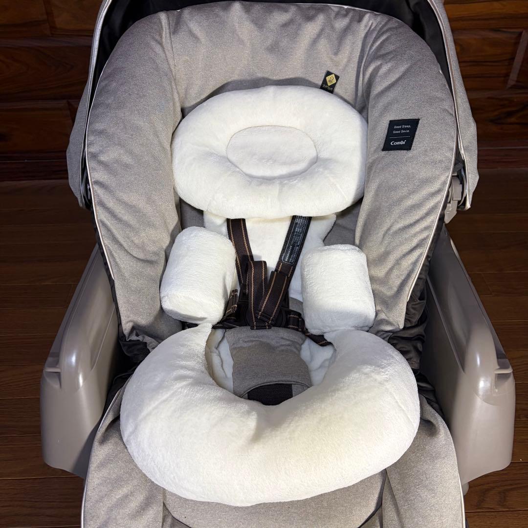 超美品 combi オートスウィング ネムリラ 電動ハイローチェア ドーム付き