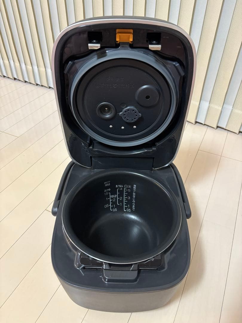 象印 炎舞炊き NW-PT10 炊飯器