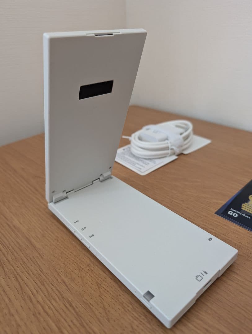 looking glass go　ホワイト