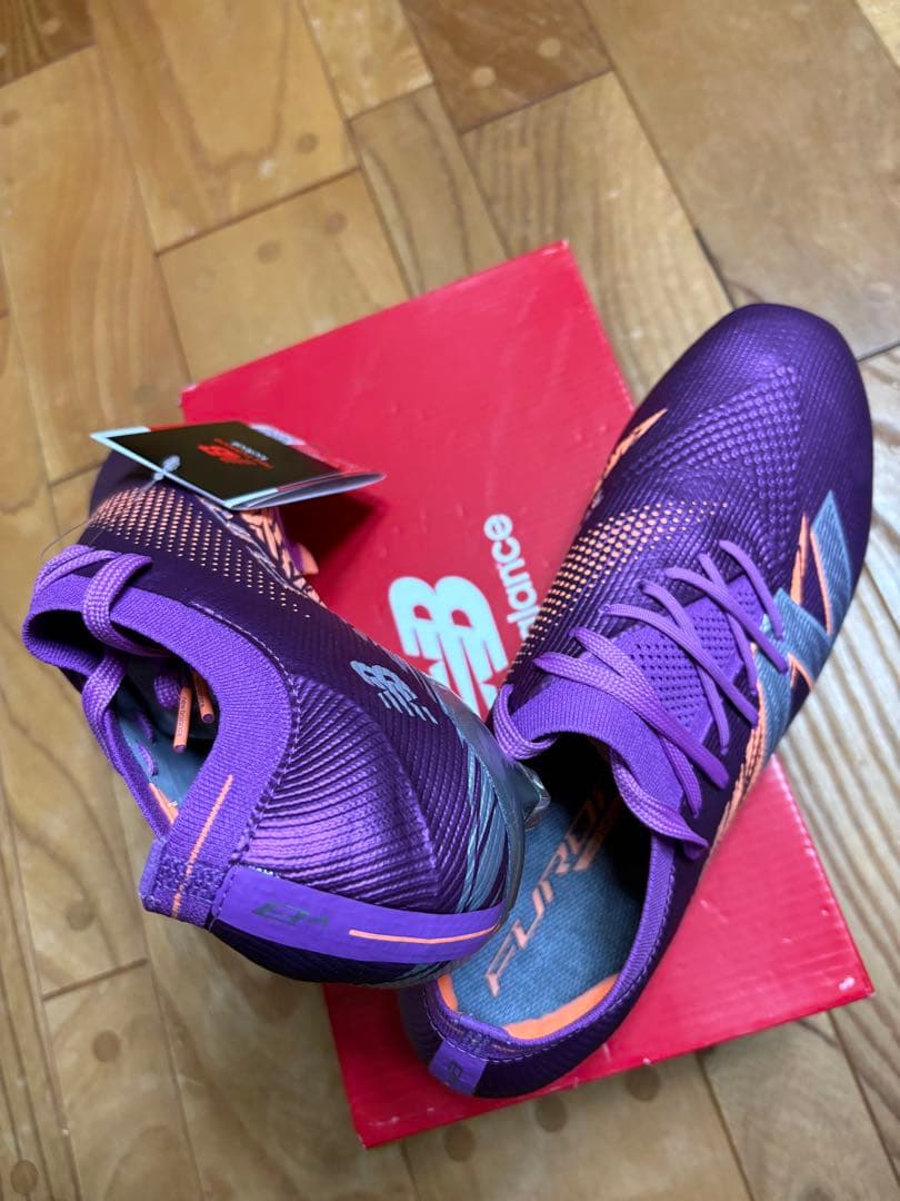 新品　超大特価　ニューバランス　フューロン V8 ELITE FG 28cm