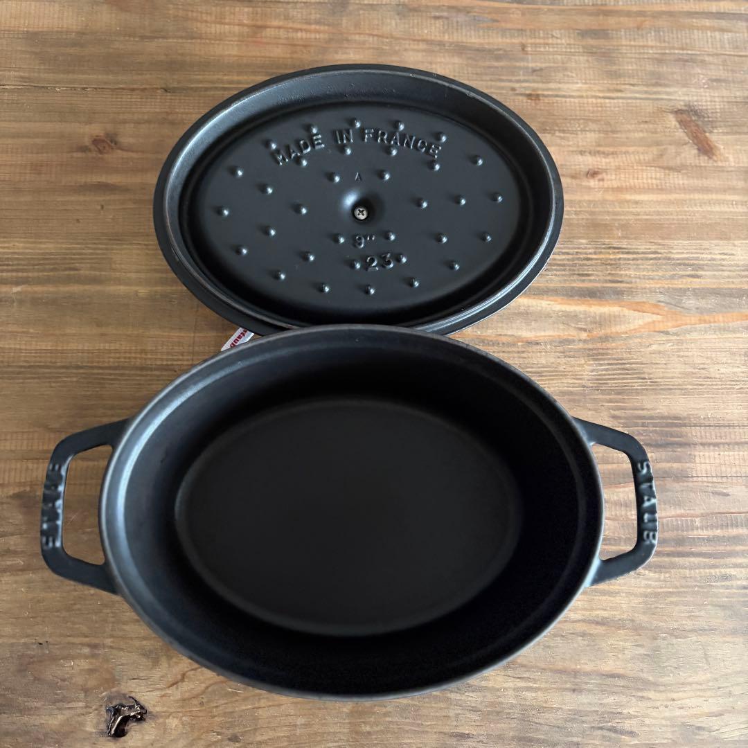 ☆ストウブ ☆ピコ・ココット オーバル 23cm ブラック