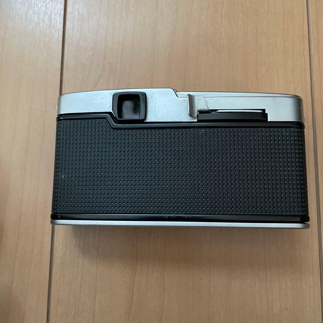 オリンパスPEN花文字と2レンズ