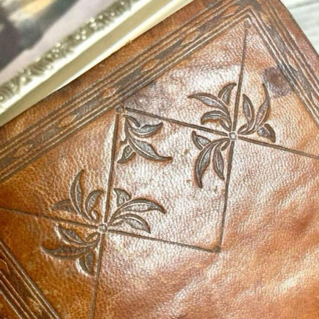 フランスアンティーク雑貨　ノートルダム革張り典礼書　ミゼル祈祷書聖書　ルルド聖母