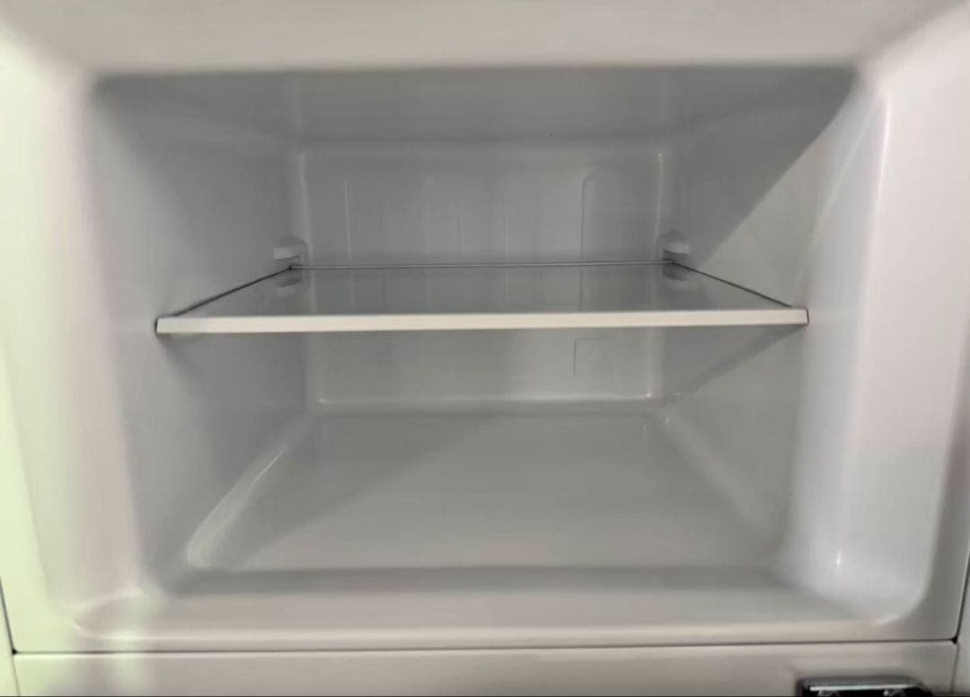 Hisense 冷蔵庫 引越しの関係で、3月15日以降に発送なら購入大丈夫です。