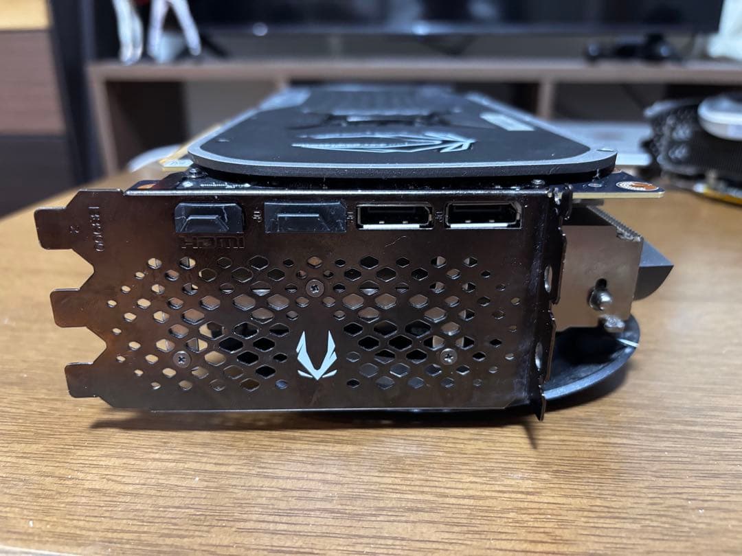 グラフィックボード・グラボ・ビデオカード ZOTAC GeForce RTX 4090 amp airo