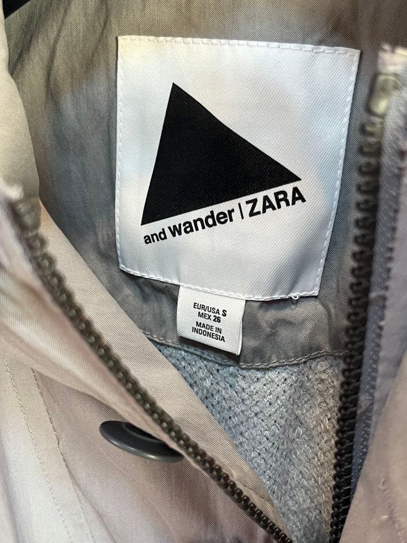 ZARA AND WANDER フード付きパーカ レディース アウター