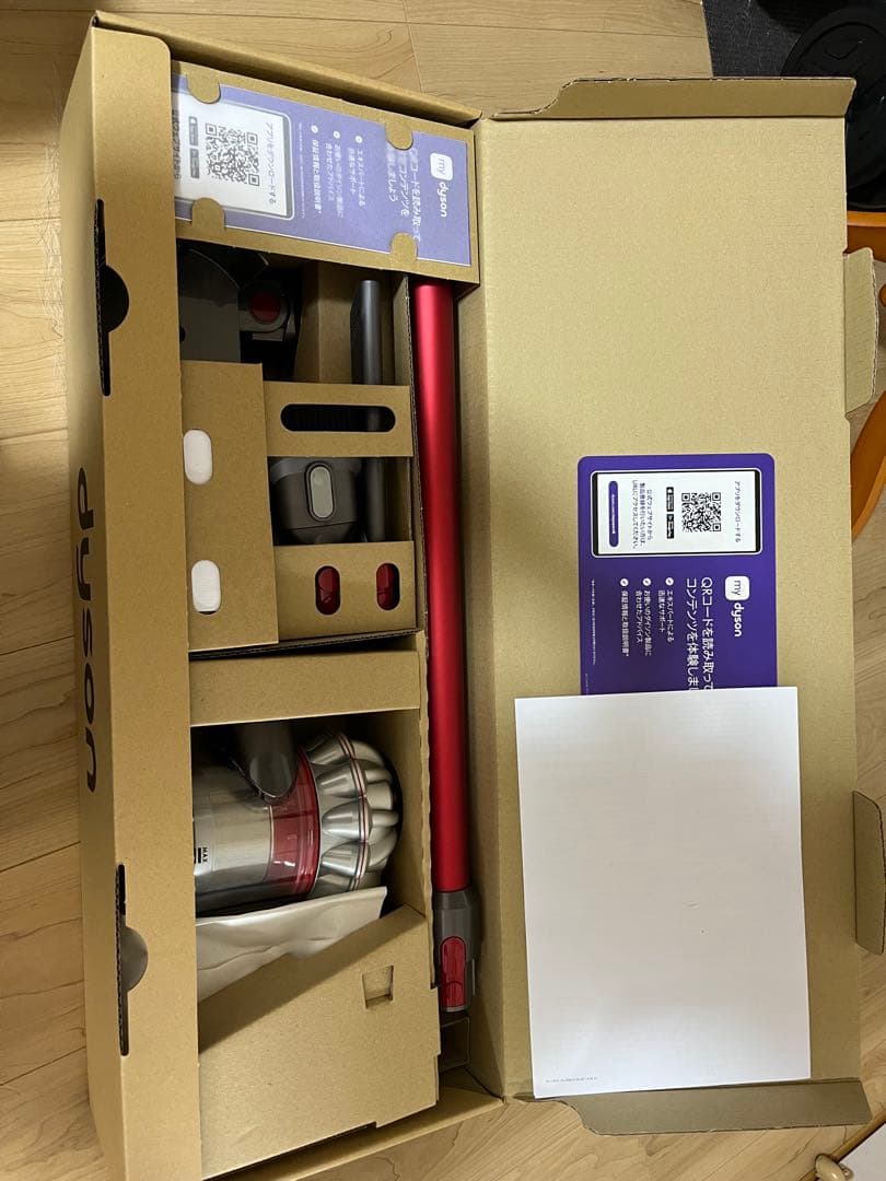 Dyson V8 sv２５　Origin スティッククリーナー新品未使用