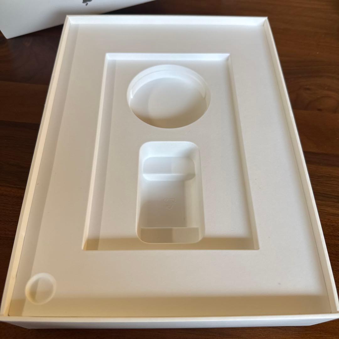 iPadA16 第11世代　wifiモデル　シルバー　128GB