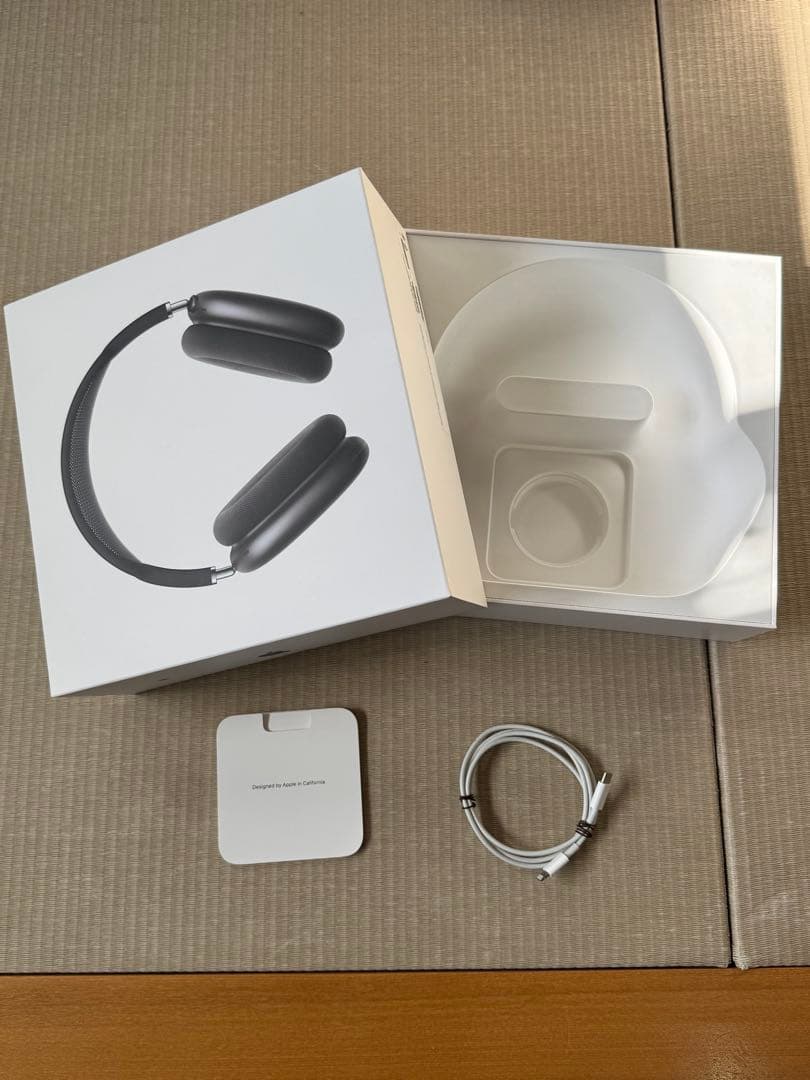 ヘッドホン AirPods Max Space Gray with Black band