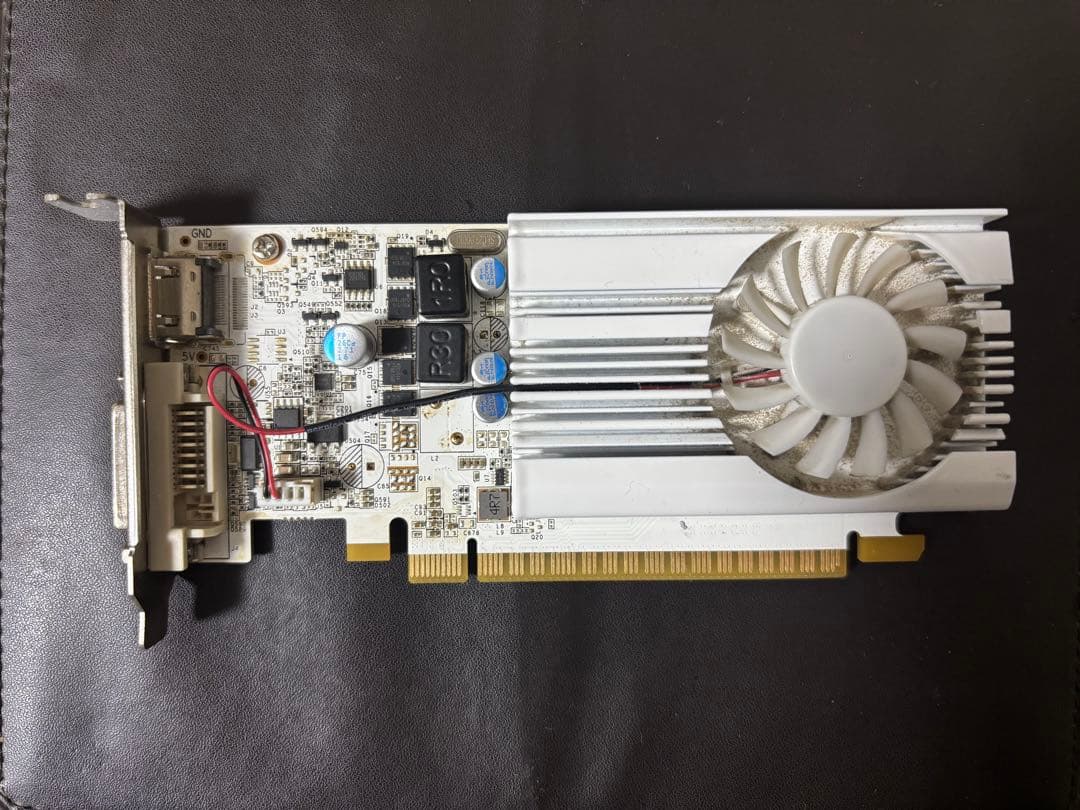 グラフィックボード2個セット GTX1660Super GT1030