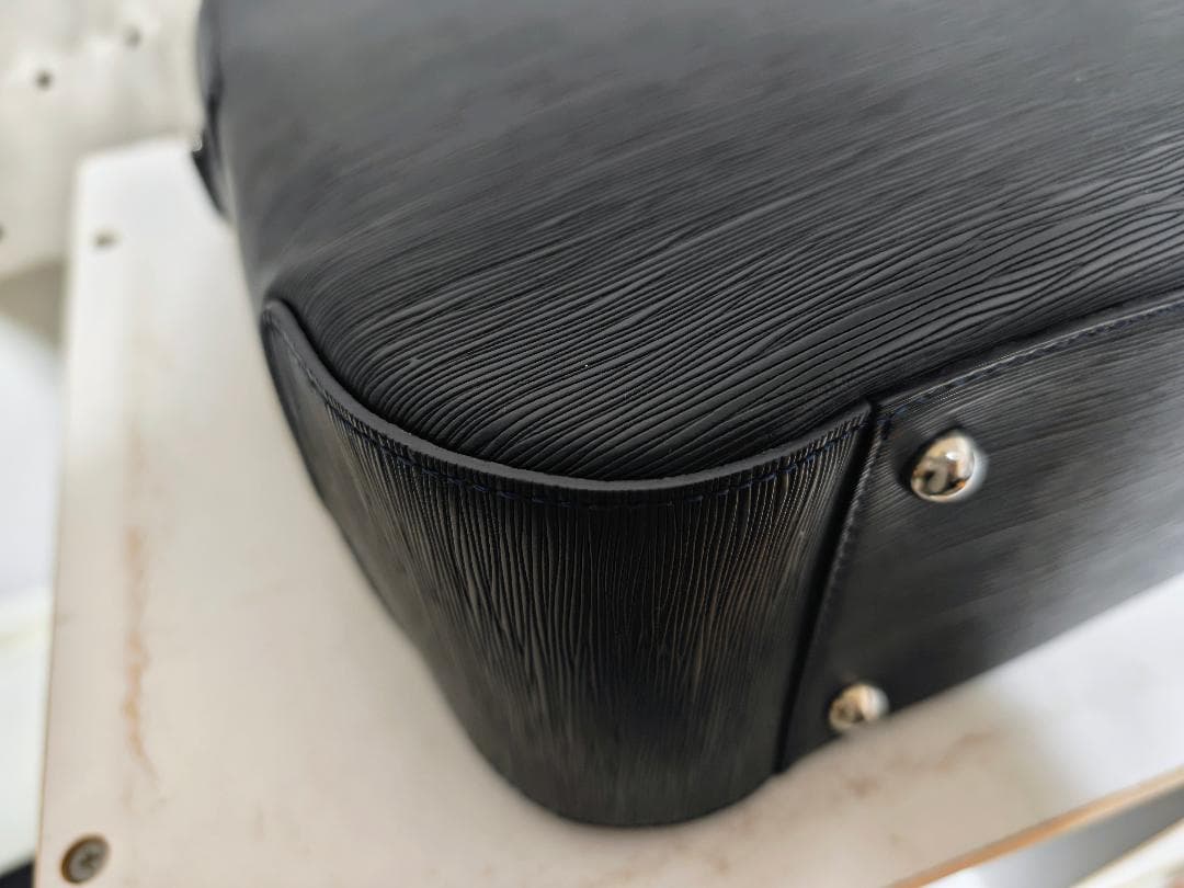 未使用品 ペッレモルビダ 2室タイプ CA202 ブリーフバッグ