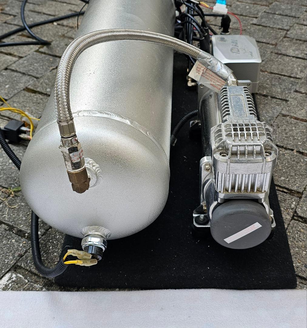 IDEAL サスペンションエアタンクセット