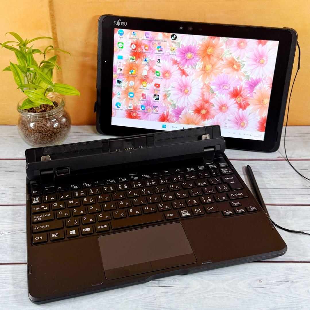 レア✨Fujitsu タブレット型ノートPC☘️メモリ8GB☘️SSD☘️タッチペン付