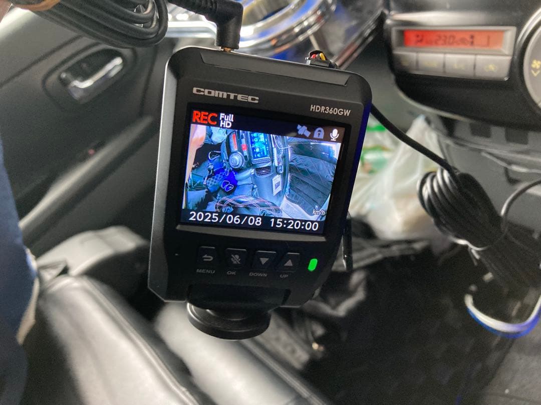 送料無料　コムテック HDR360GW 前後2カメラ　ドライブレコーダー360度