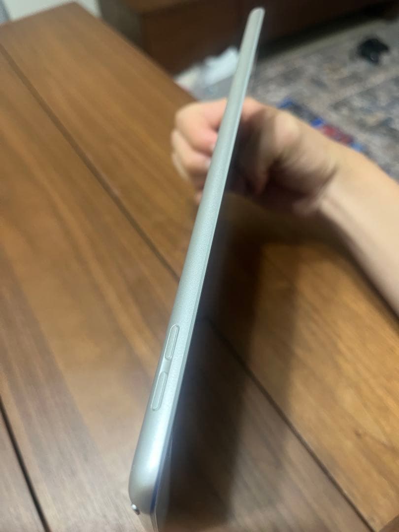 iPad 第7世代　128gb Wi-Fiモデル バッテリー99%