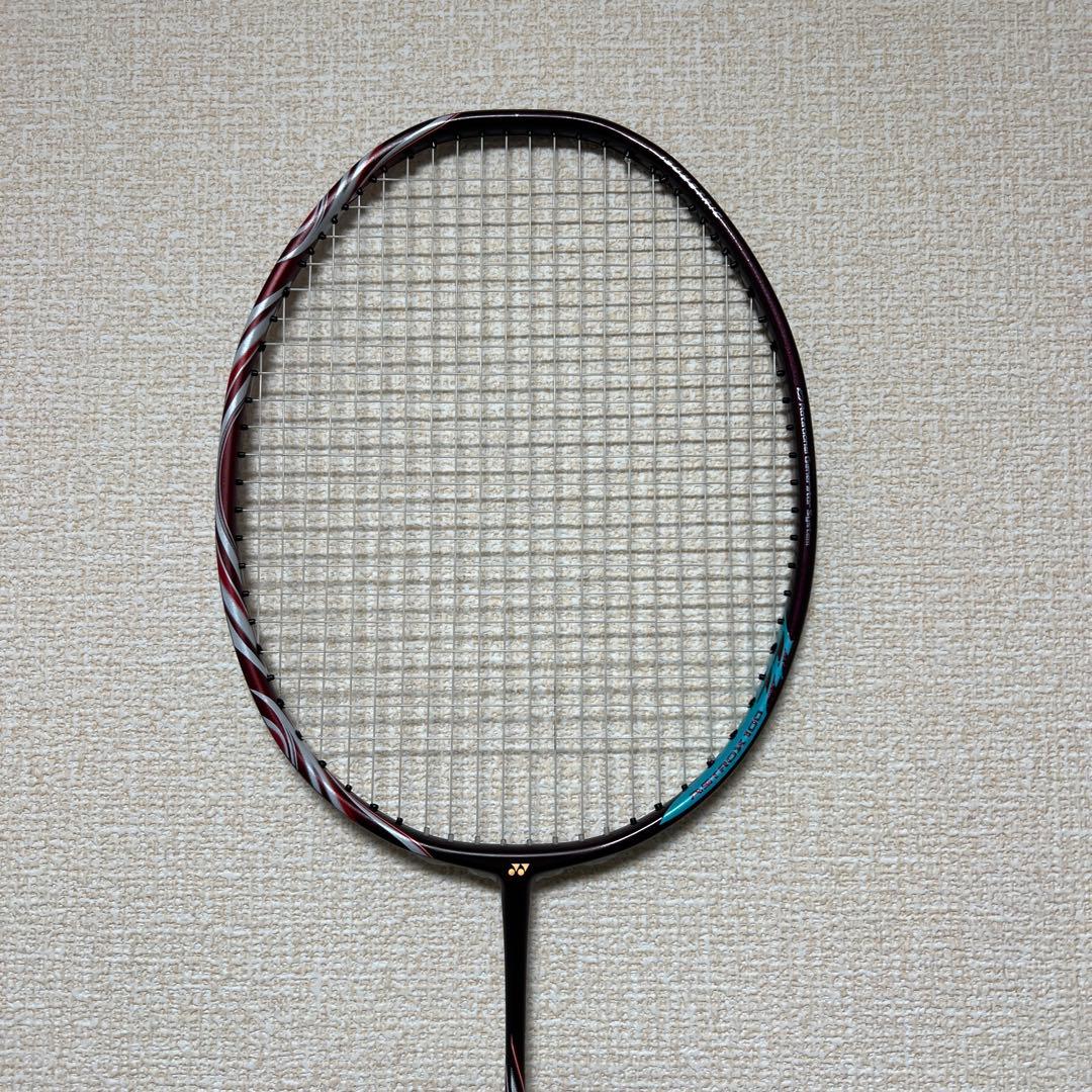 ヨネックス　美品　アストロクス100zz 4U6