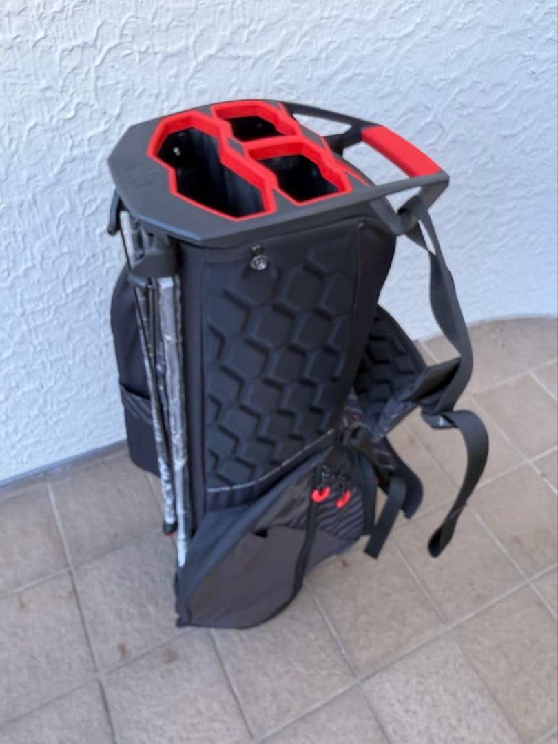 【新品・未使用】OGIO オジオ スタンド式 キャディバッグ 9インチ　フード付