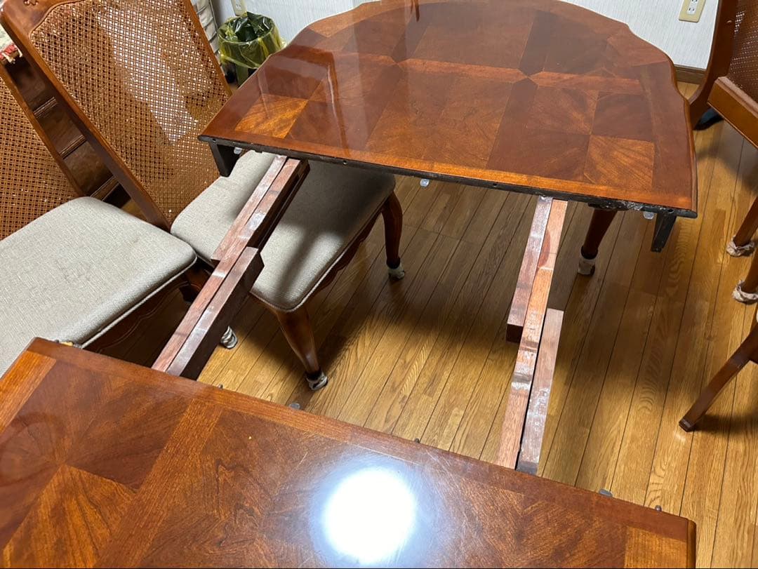 豪華なる楕円形木製⭐︎延長テーブルと椅子6脚セット