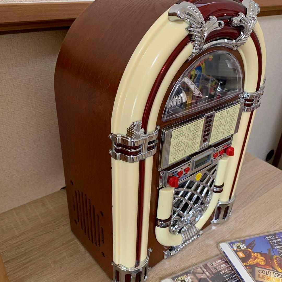 希少おすすめ品 昭和レトロジュークボックス(動作品)と オールディーズCD6枚付