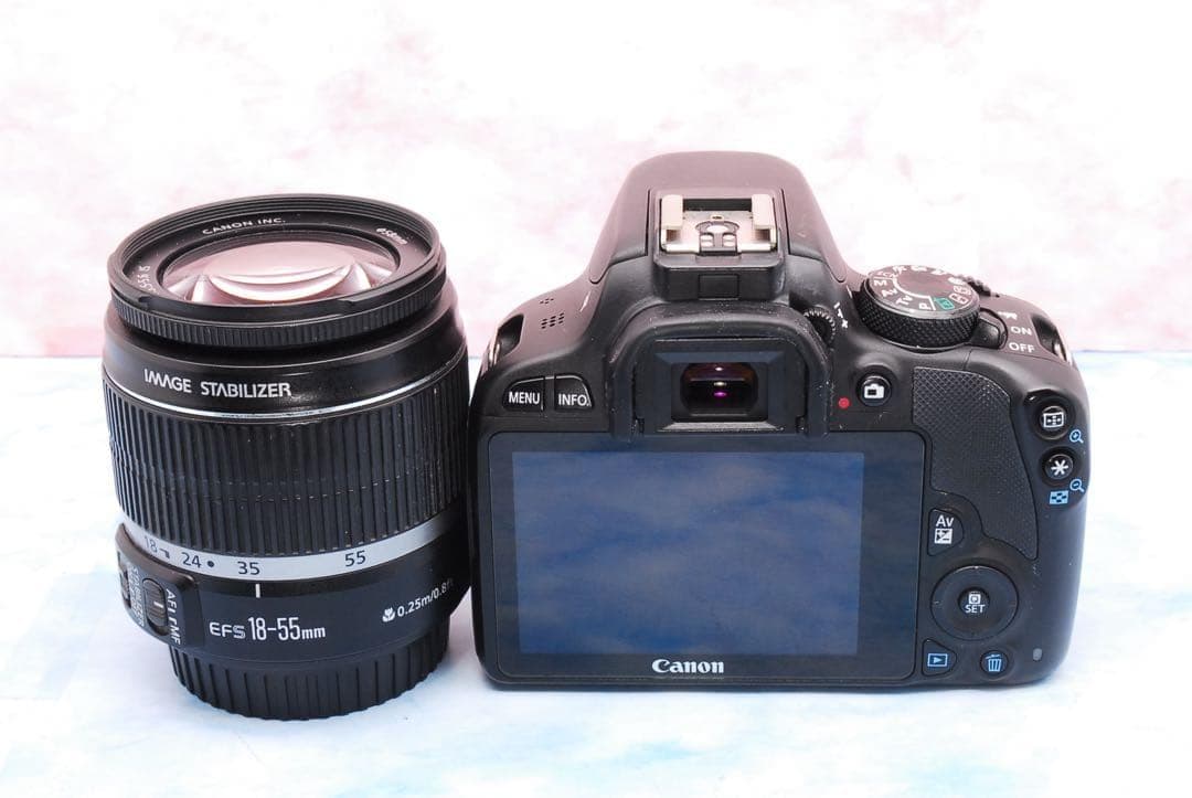 Canon Kiss X7✨手ぶれ補正✨バッグ＆ミニ三脚✨一眼レフカメラ