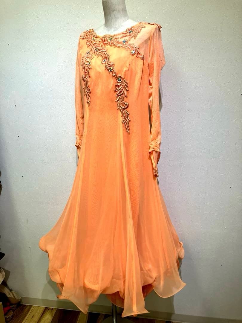 社交ダンス　スタンダードドレス　モダンドレス　オレンジ　スパンコール　刺繍