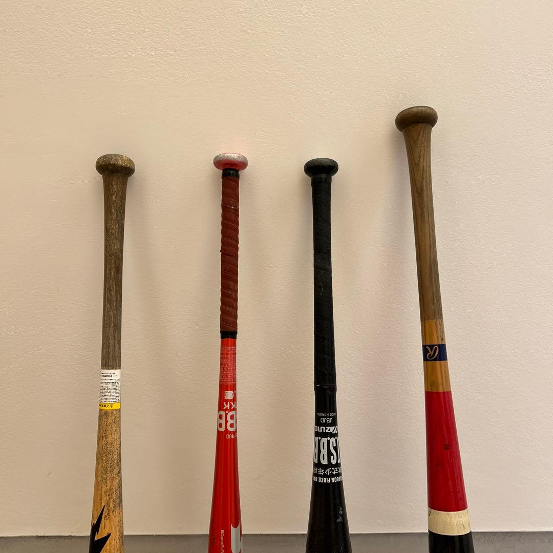 素振り用バット2本＋少年軟式用バット2本（カーボンハンター＋カーボン）＋錘