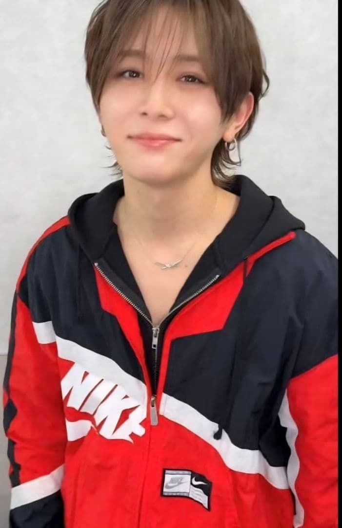 NIKE 山田涼介 RED セット アップ 上下 ビッグ スウッシュ ウーブン