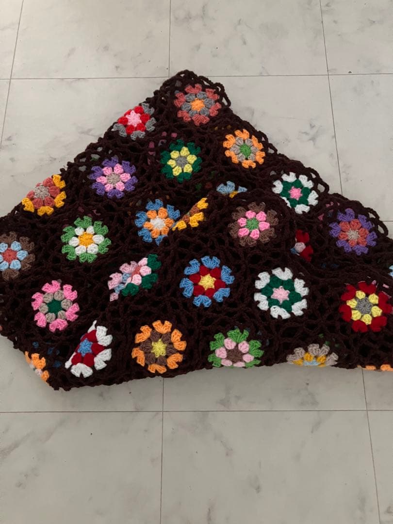 手編み　ソファーカバー　ベッドカバー　マルチカバー　かぎ針編み　モチーフ編み