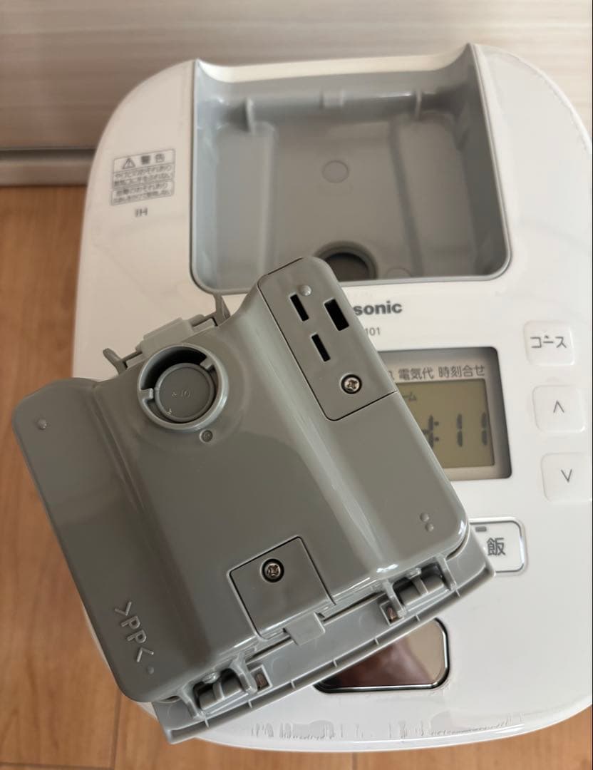 Panasonic IHジャー炊飯器番 SR-STS101 2021年製
