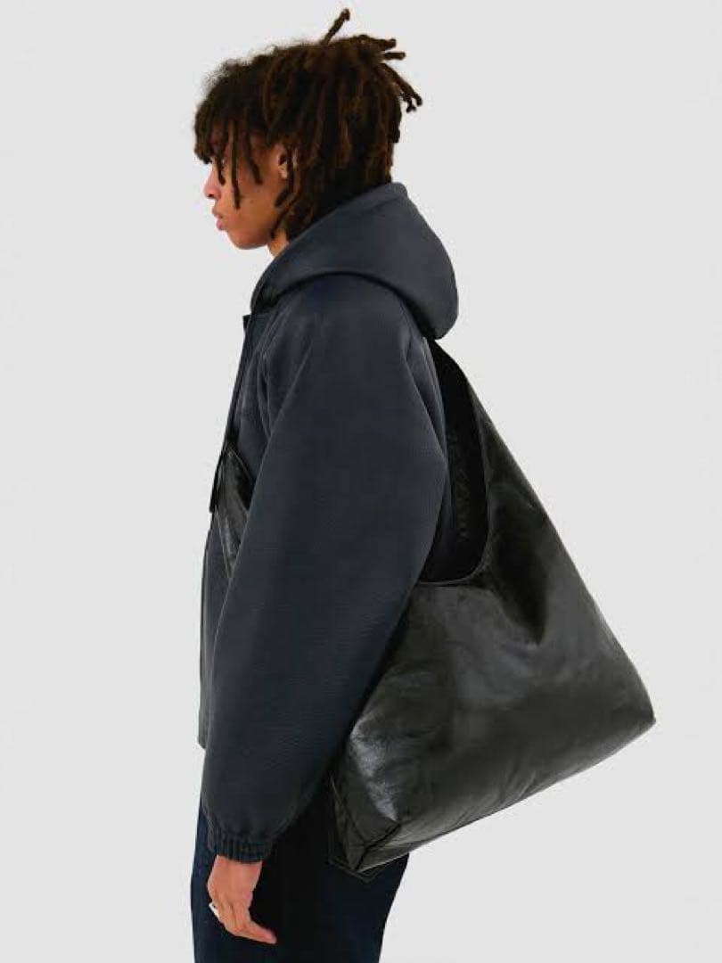 【Arte Antwerp】Big Shiny Bag
