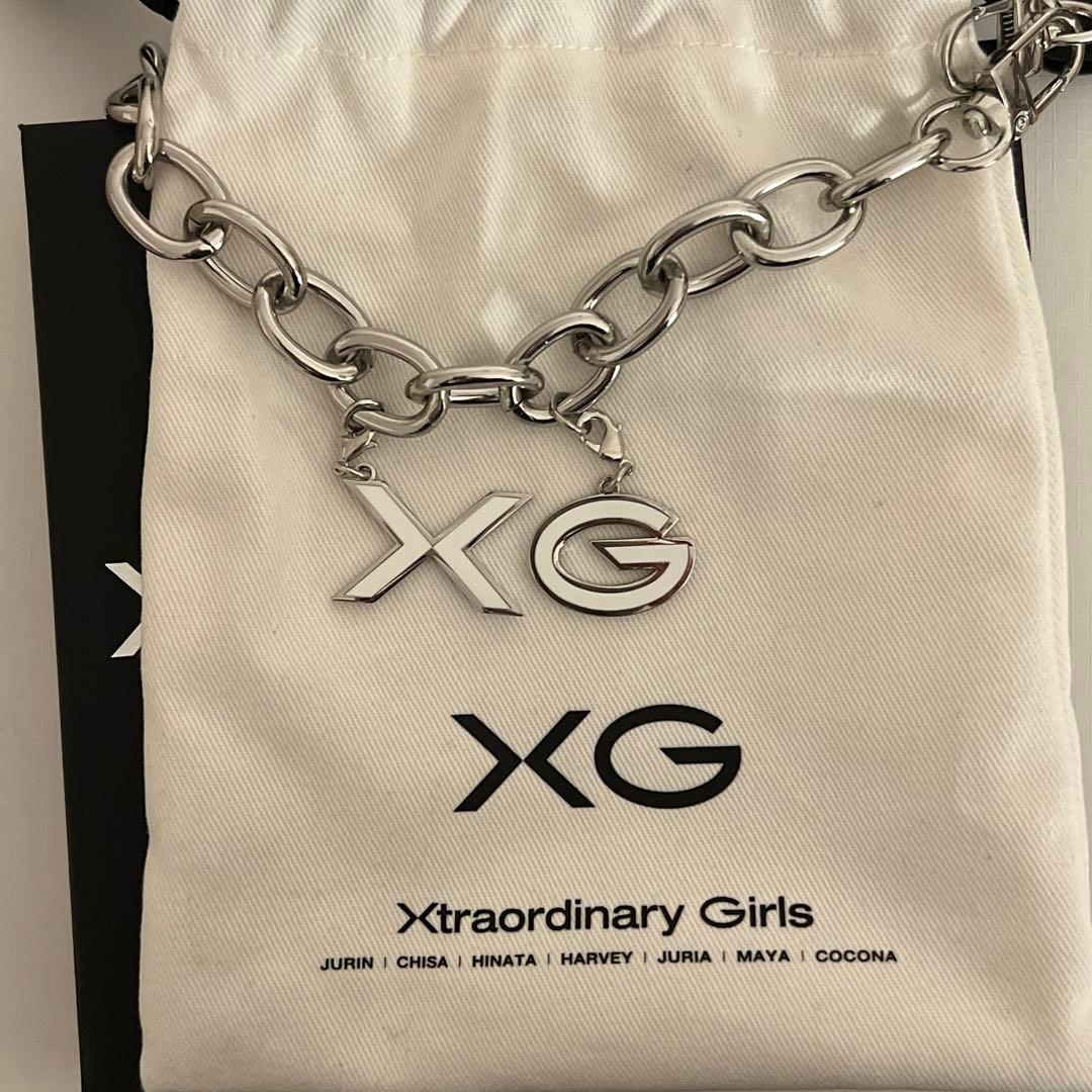 XG グッズ Charm Chain Shoulder Strap