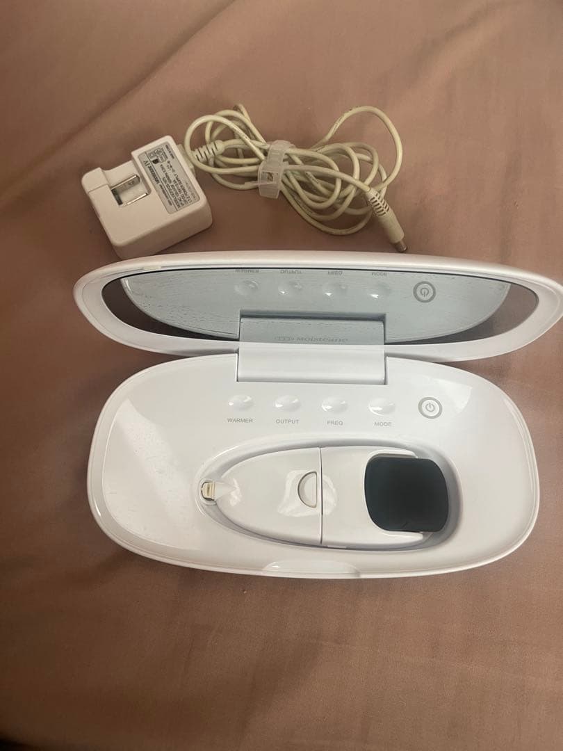 Moisteane IV 美顔器　フェイスマスク