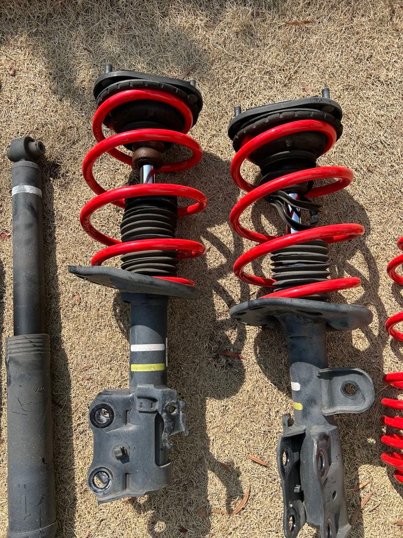 30プリウス　ダウンサス　‼️送込み‼️ほぼ新品