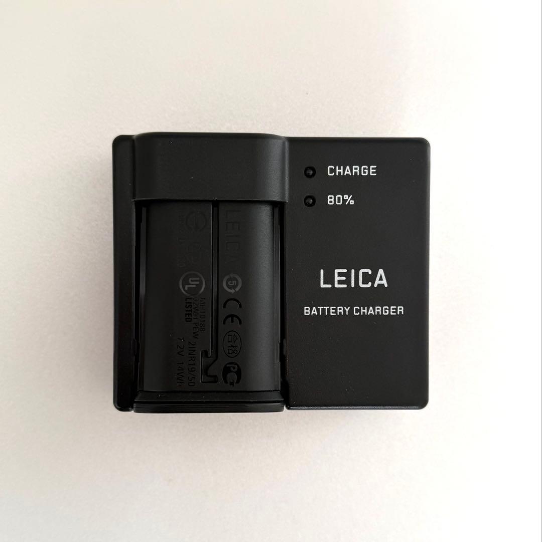 Leica Q2 美品 予備バッテリー 純正サムレスト付き