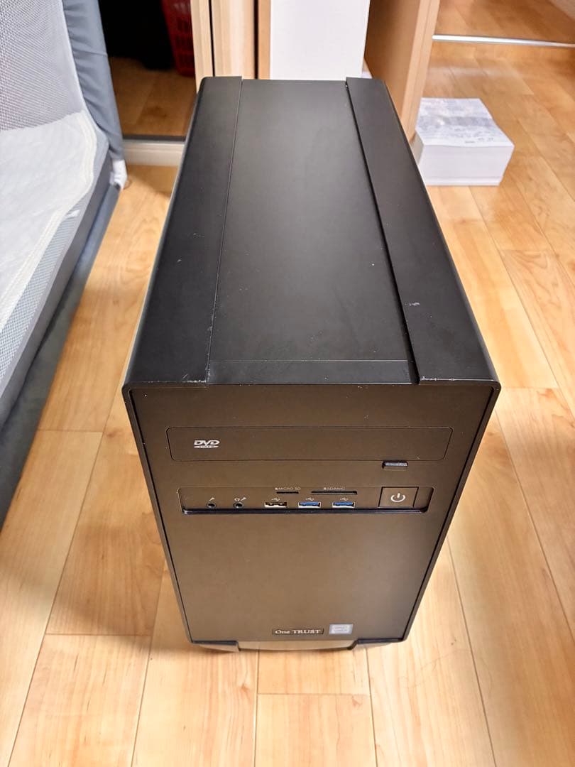 One TRUST Core i5 9世代