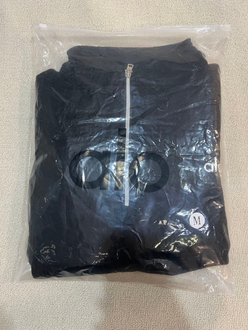 alo ジップスエット（裏起毛なし）ブラック