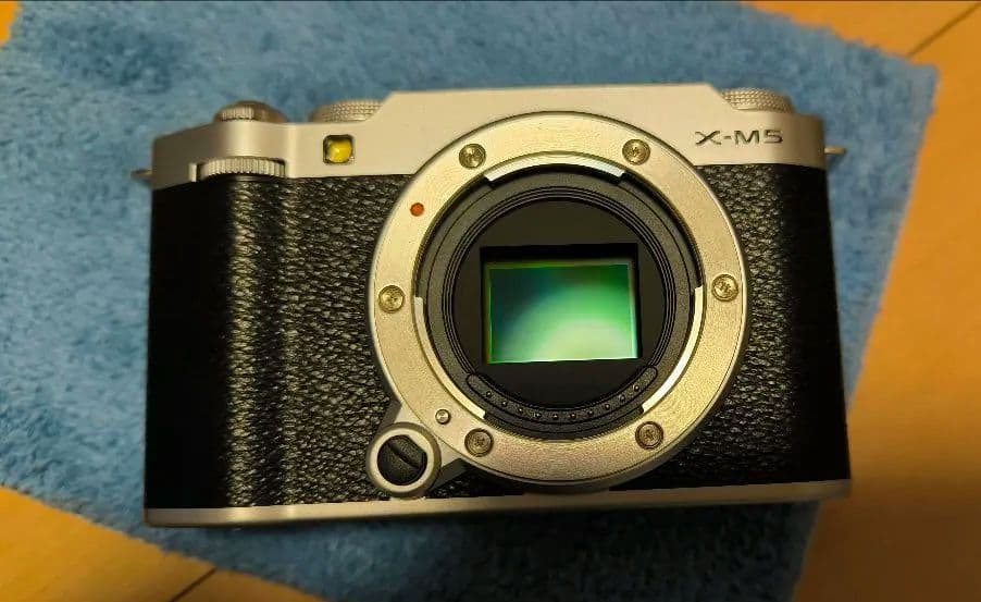 【Tonyさん専用】【新品同様】FUJIFILM X-M5 シルバー