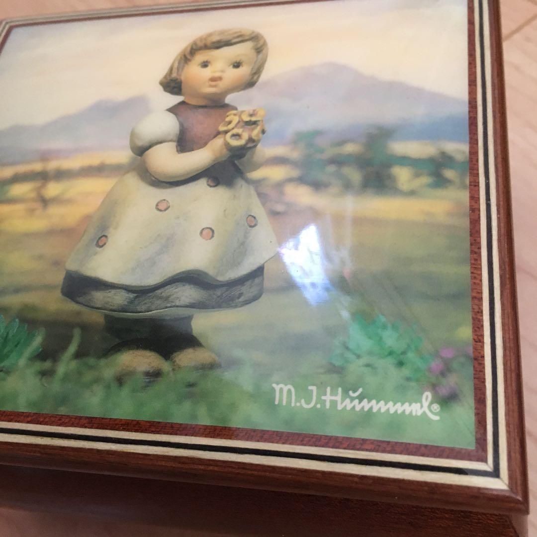 アンティーク  イタリア製　オルゴール　サイズ約13×12cm