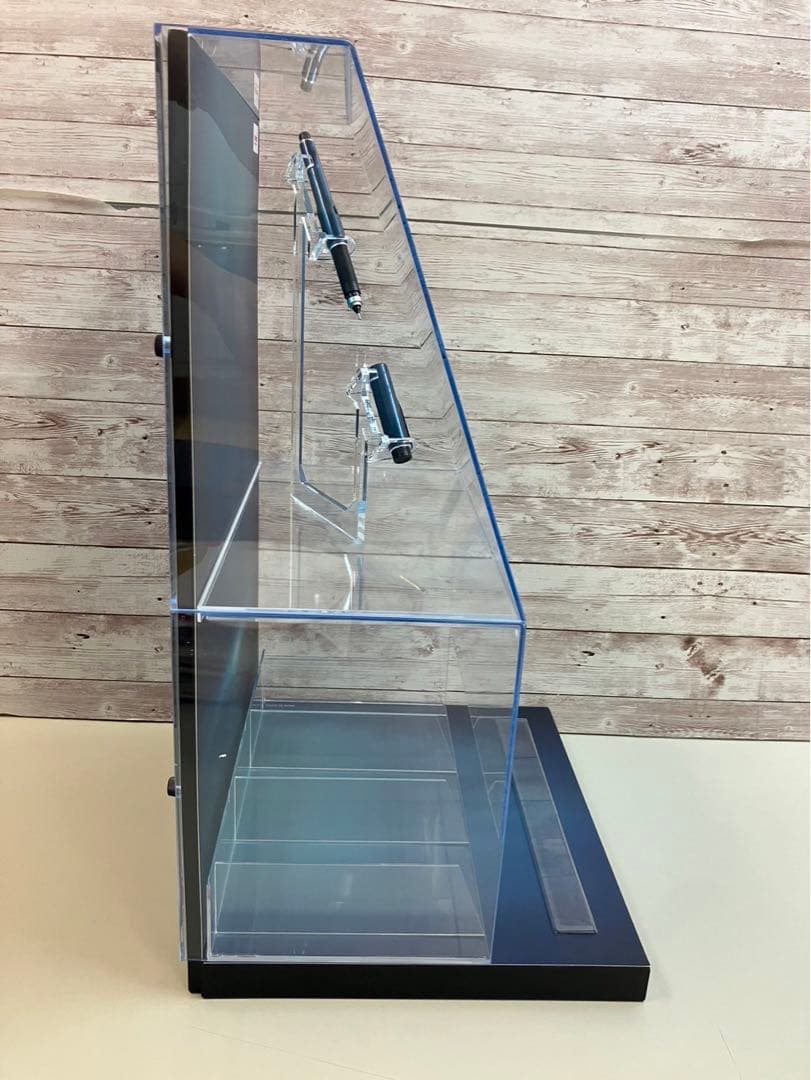 三菱鉛筆　クルトガダイブ　什器