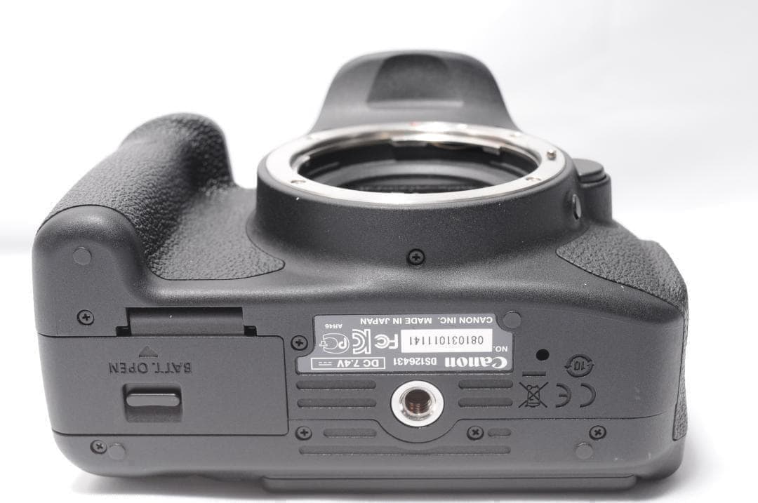 ✨Canon Kiss X7i✨ショット数少❣️スマホ転送❣️自撮り❣️扱い易い❣️美品