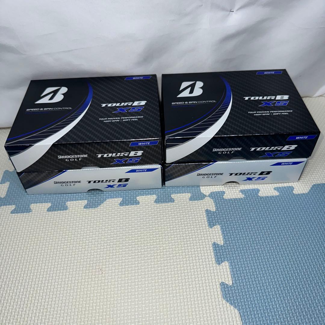 未使用品　ブリヂストン TOUR B XS 4ダース