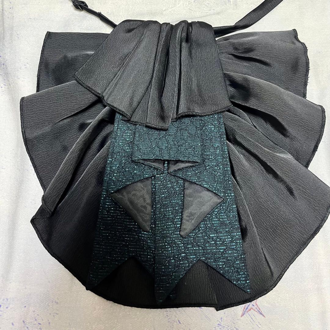 ゴシックロリータ風 華やか衣装 黒系 軍服ロリータ　豪華姫系　舞台風