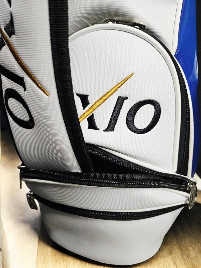 【新品未使用】XXIO ゴルフバッグ 新品未使用 ホワイト/ブルー