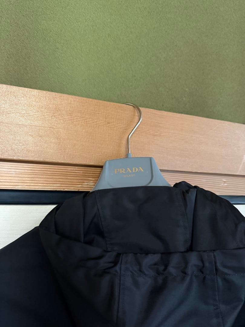 最終値下 PRADAテクニカルコットンRe-Nylonカーディガンハンガー、袋付