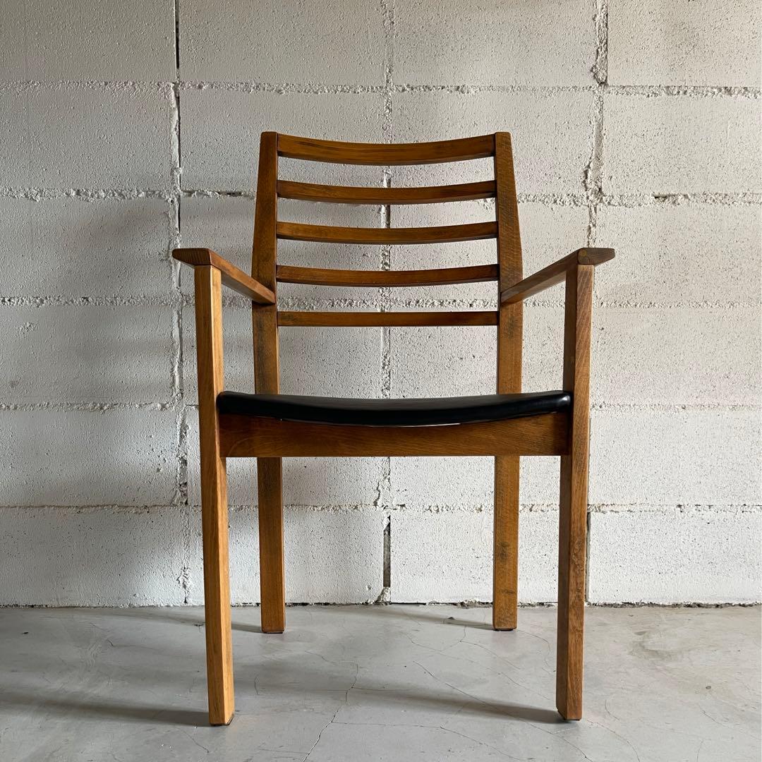 ビンテージ　アームチェア　本革レザー　ダイニングチェア